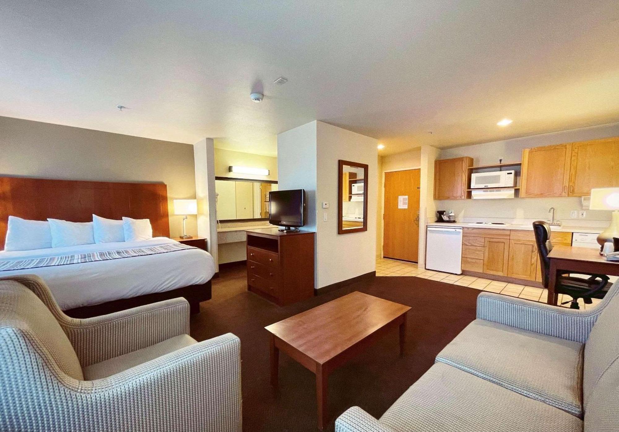 Country Inn & Suites By Radisson, Bend, Or מראה חיצוני תמונה