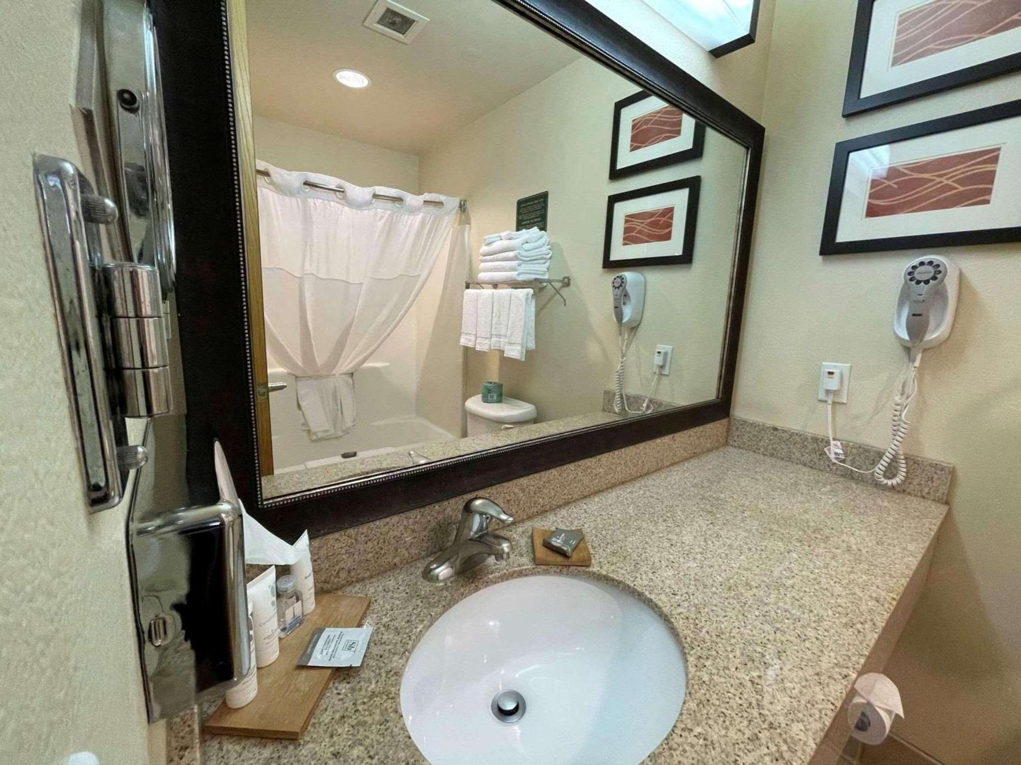 Country Inn & Suites By Radisson, Bend, Or מראה חיצוני תמונה